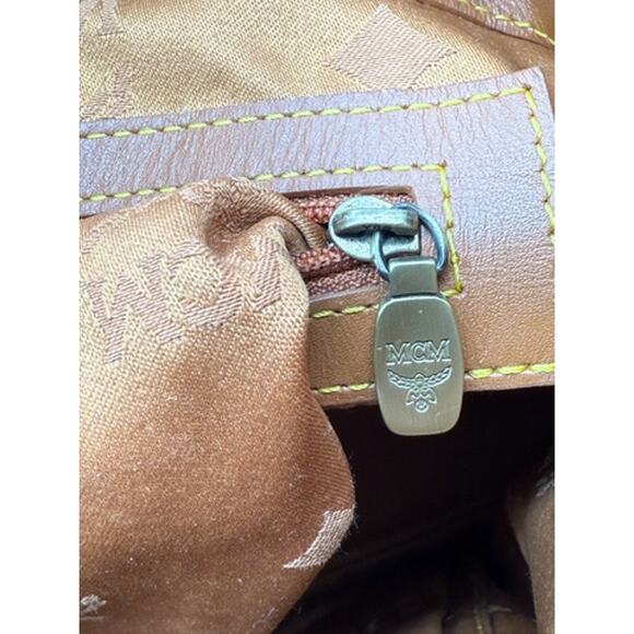 MCM Viestos Bucket Shoulder Bag*COMMUTER*Made in Germany*EUC - Picture 6 of 15